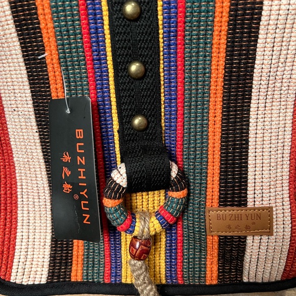 BNWT BU ZHI YUN SATCHEL STYLE BAG WITH 5 POCKETS! - Picture 2 of 6